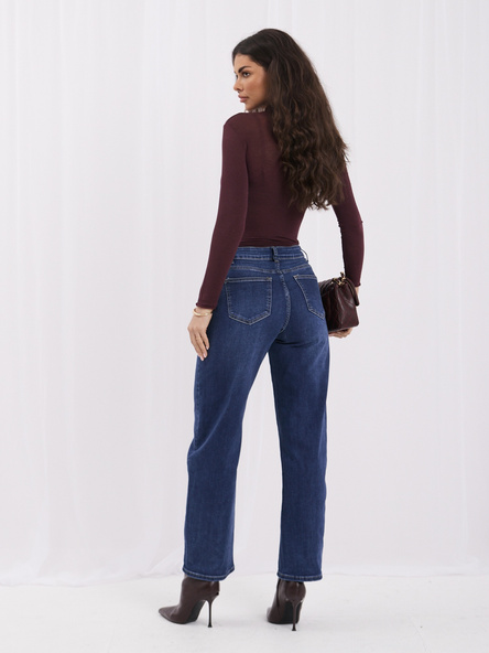 Ciemnoniebieskie damskie mom jeans z wysokim stanem