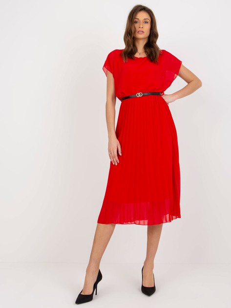 Czerwona rozkloszowana sukienka z krótkim rękawem
